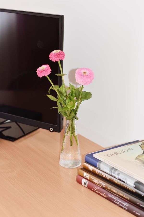 Cozy Apartment In Tarnów エクステリア 写真